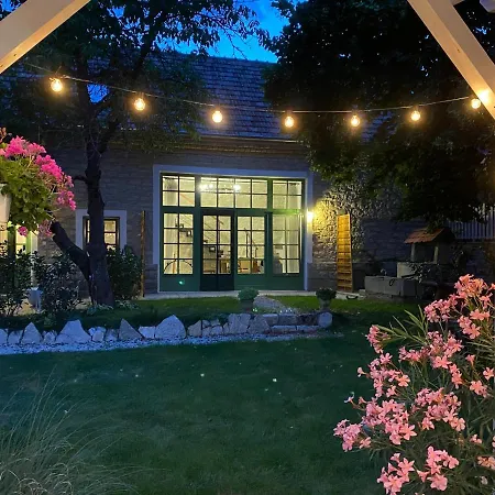 ゲストハウス Erdos Vendeghaz